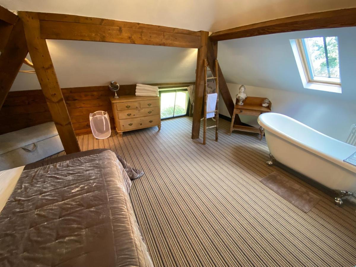 Betsey Trotwood. Historic Stylish 2-Bed Cottage. Blundeston Εξωτερικό φωτογραφία