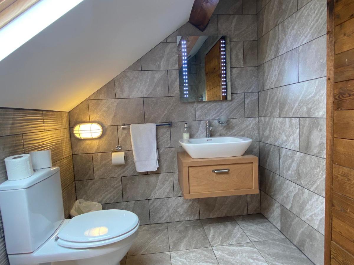 Betsey Trotwood. Historic Stylish 2-Bed Cottage. Blundeston Εξωτερικό φωτογραφία